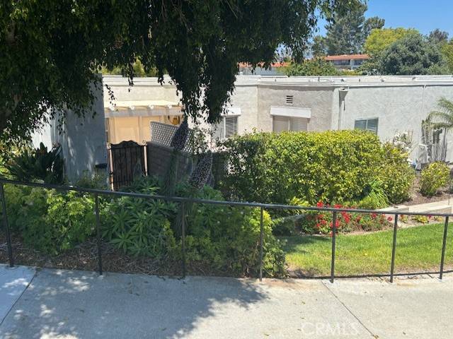 2272 Via Mariposa E #A, Laguna Woods, CA 92637