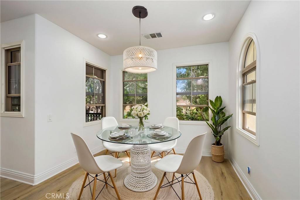 Irvine, CA 92620,211 Groveland