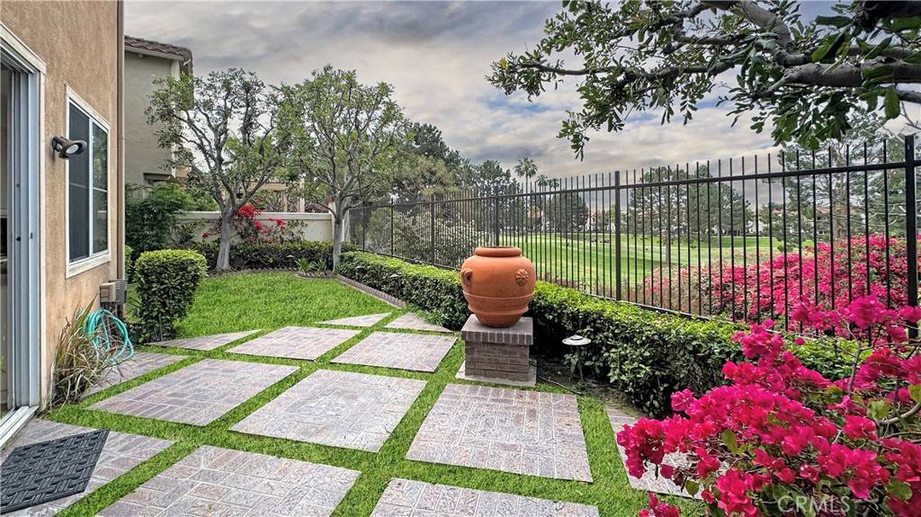 Tustin, CA 92782,2971 W Bradley PL