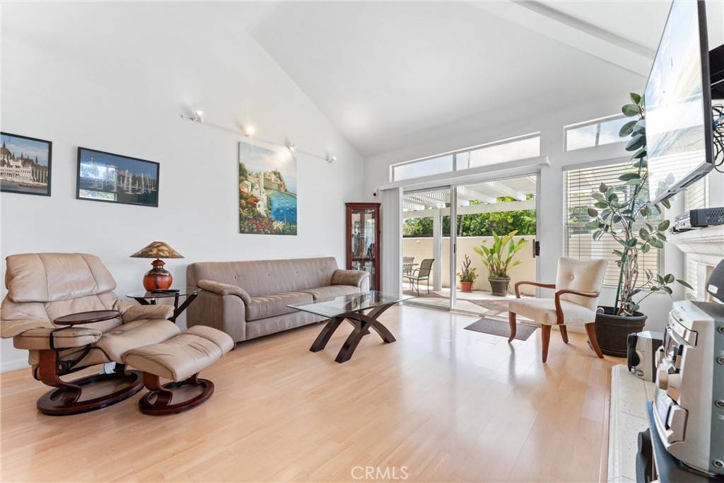 Mission Viejo, CA 92692,21618 Paseo Palmetto