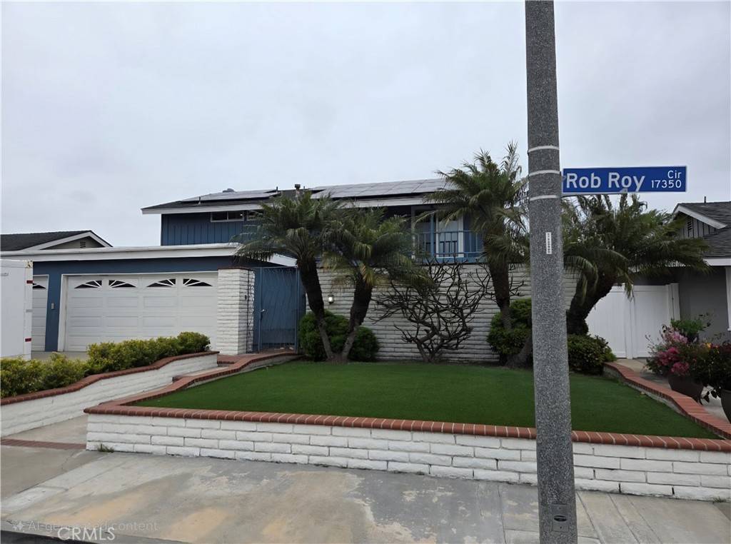 17352 Rob Roy CIR, Huntington Beach, CA 92647