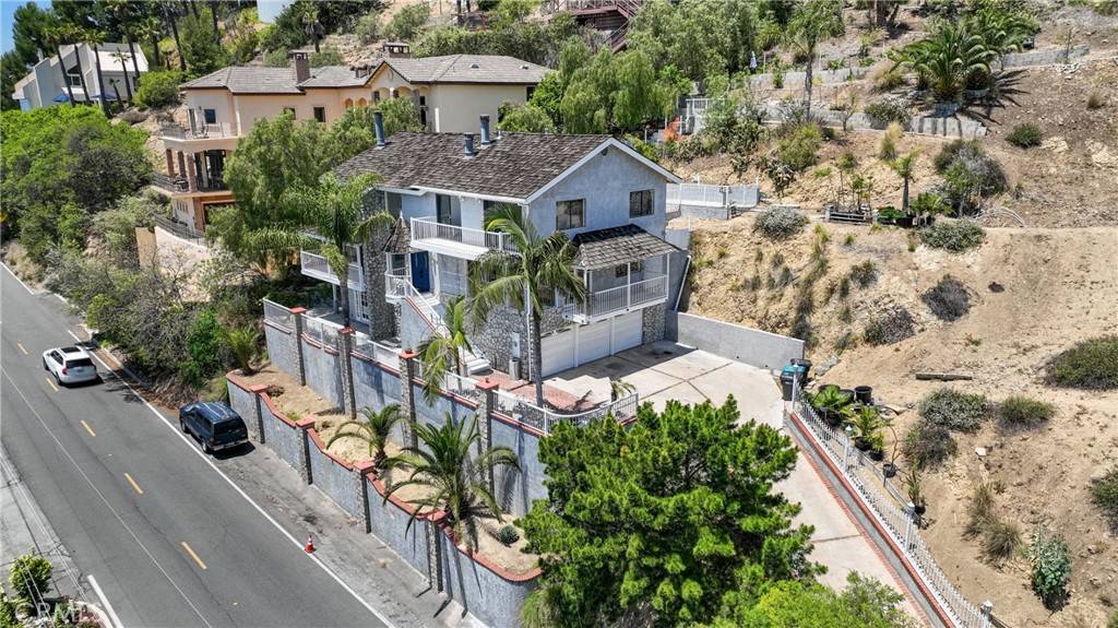 12235 Circula Panorama, North Tustin, CA 92705