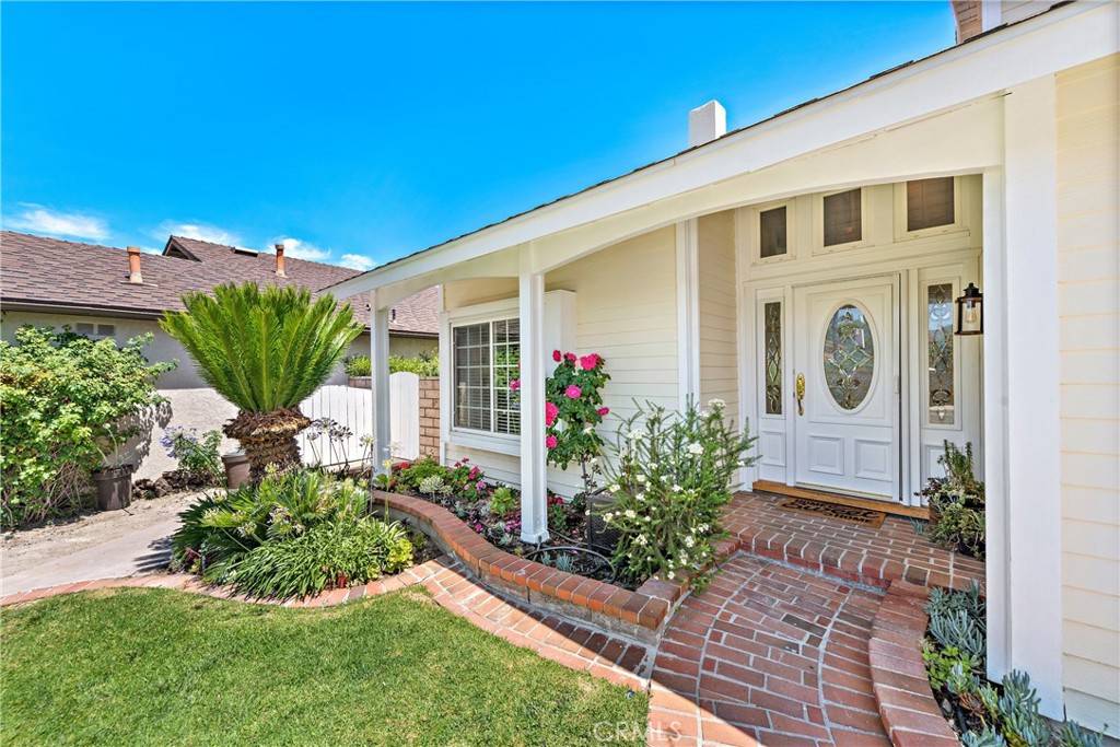 Mission Viejo, CA 92691,27795 Higuera