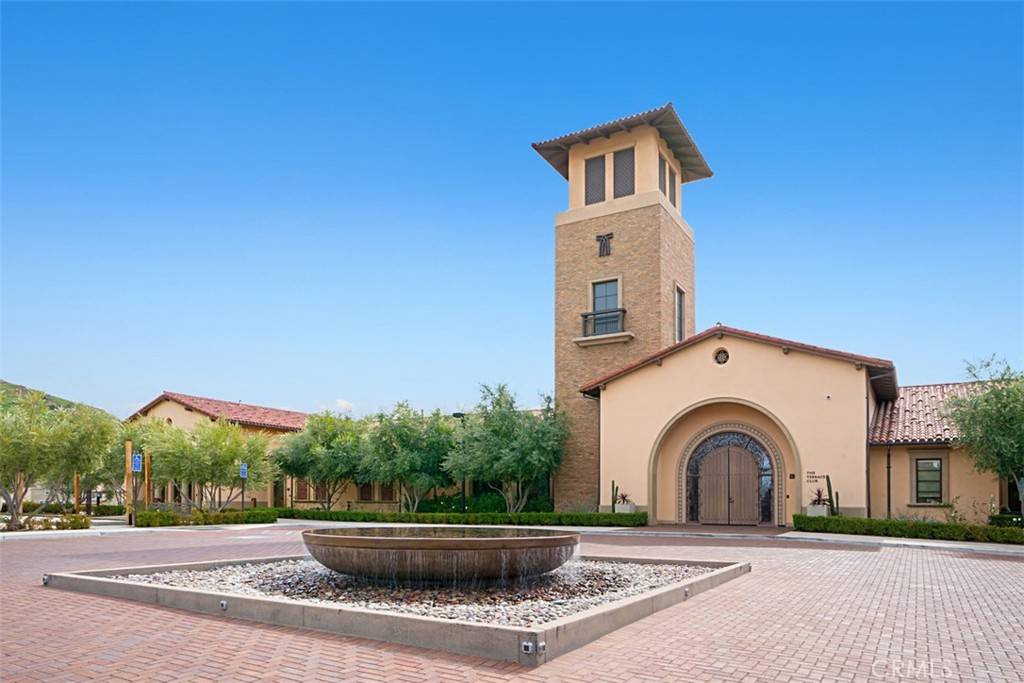 Corona, CA 92883,24823 Acadia DR