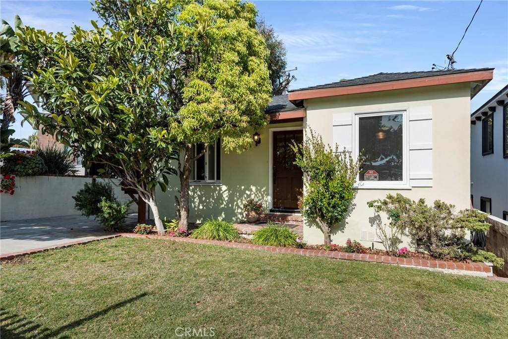 Manhattan Beach, CA 90266,2616 N Poinsettia AVE
