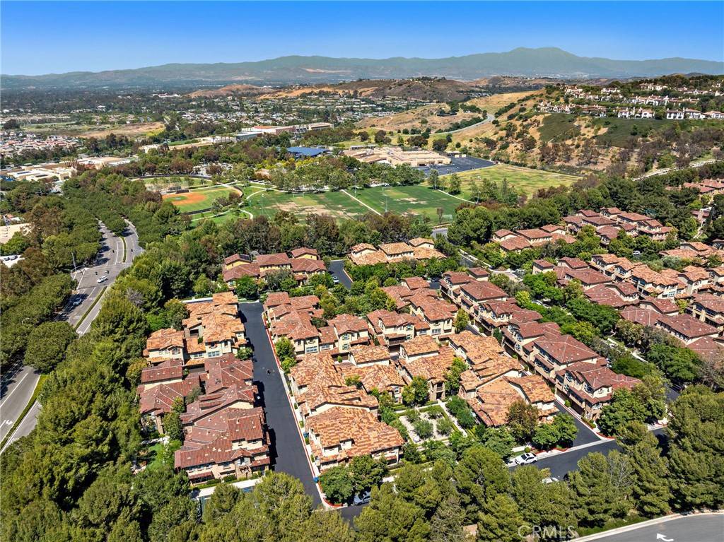 Irvine, CA 92603,125 Danbrook