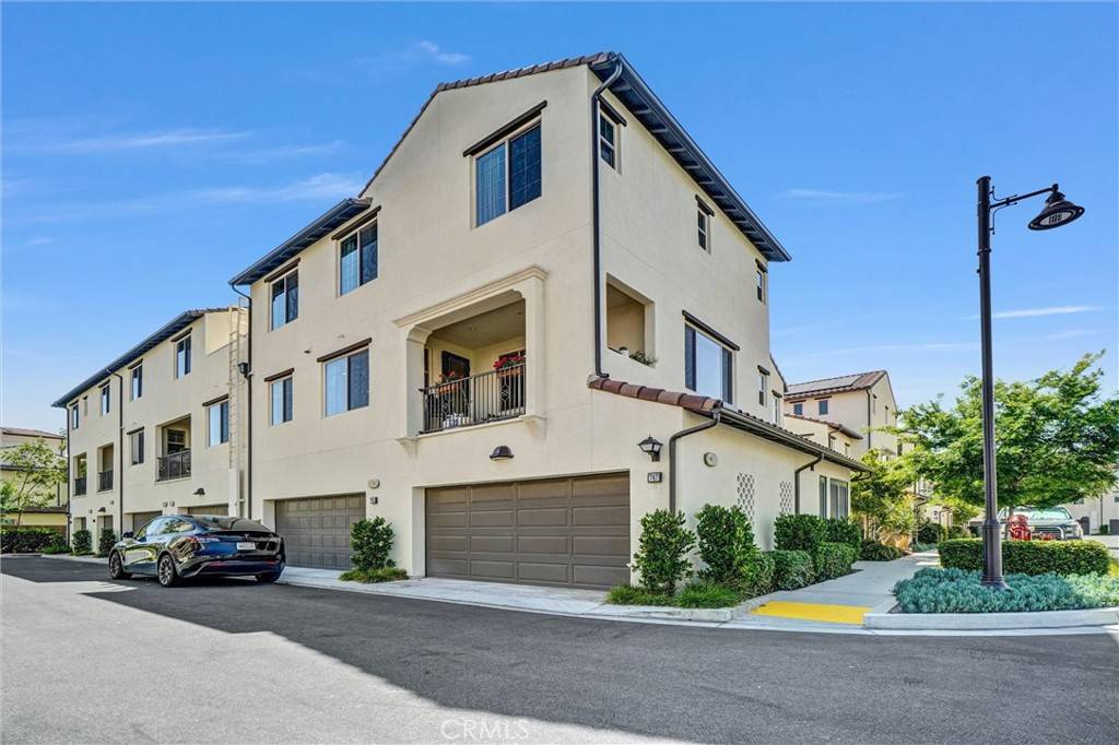 Irvine, CA 92618,747 Spring Garden