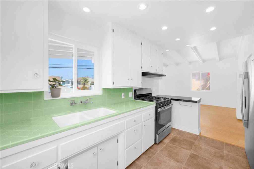 Newport Beach, CA 92663,3608 Park Lane #B