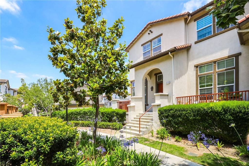 Fullerton, CA 92833,2142 Silva DR