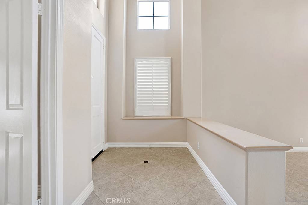 Tustin, CA 92782,2326 Pinehurst DR