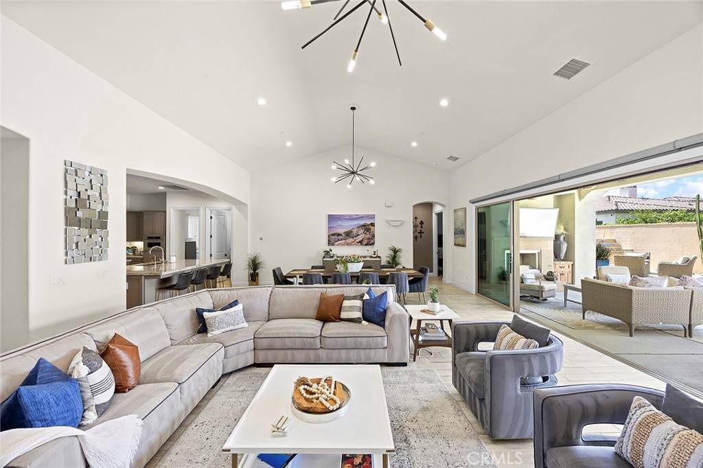 La Quinta, CA 92253,55121 Summer Lynn CT