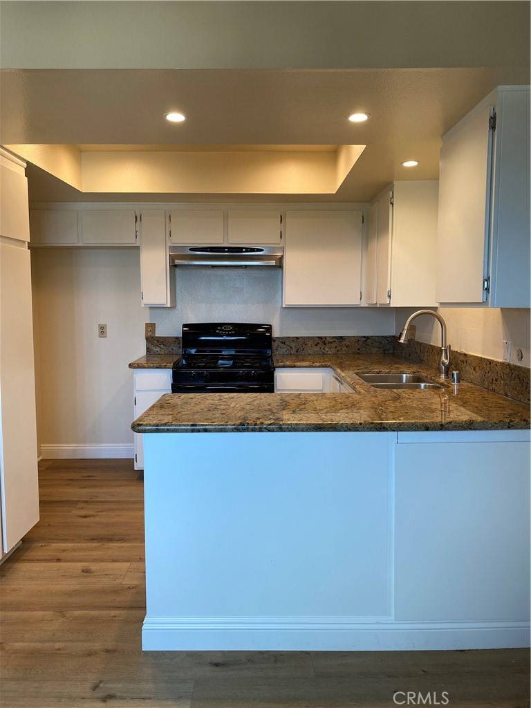 San Clemente, CA 92672,214 Via Robina #21
