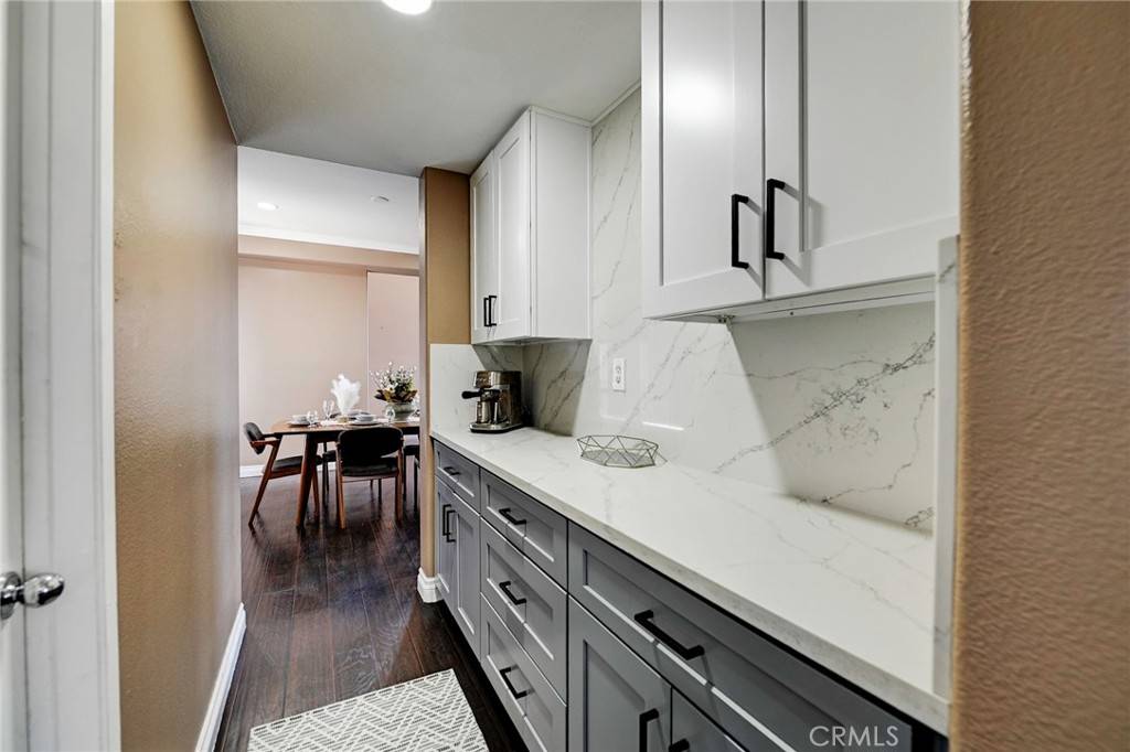 Corona, CA 92882,609 Raphael DR
