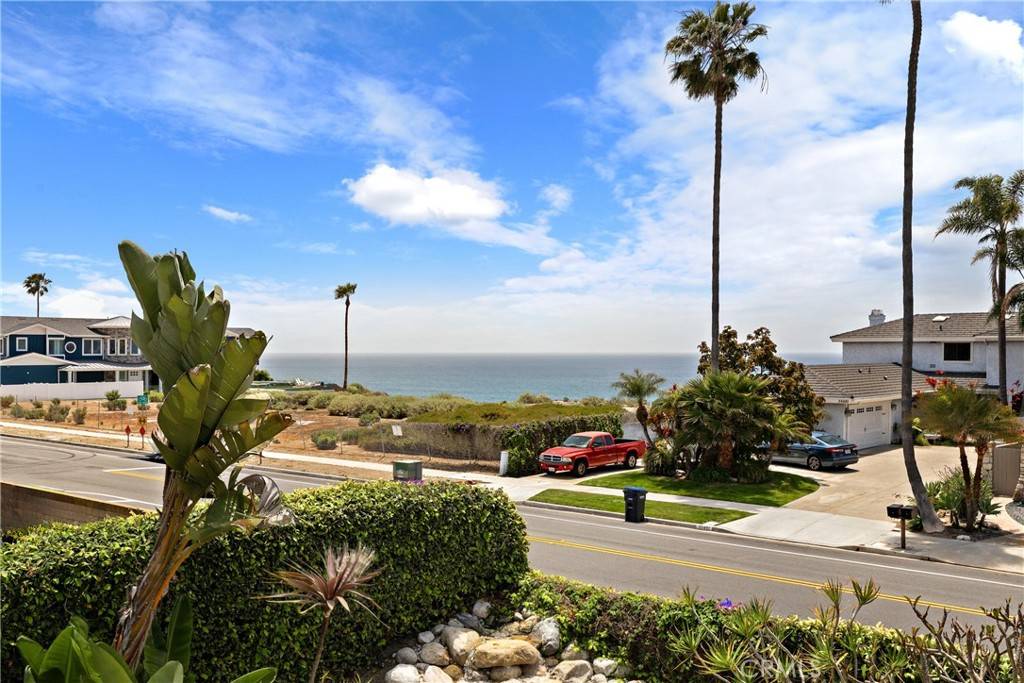 Dana Point, CA 92624,27492 Via Valor