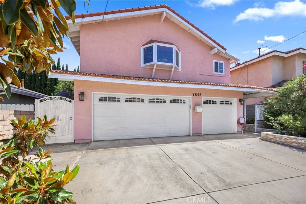 7842 Cypress DR, Huntington Beach, CA 92647