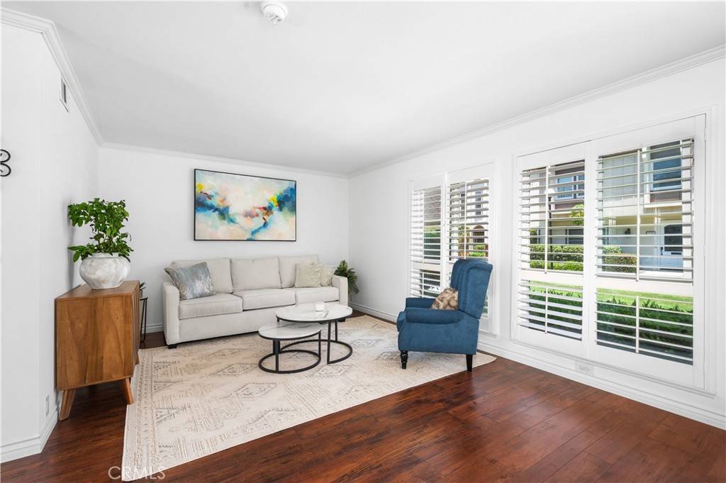 Huntington Beach, CA 92646,9705 Port Royal CIR