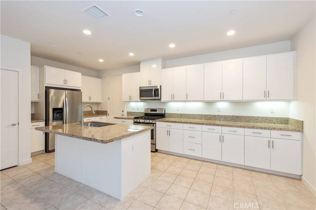 Lake Forest, CA 92630,126 Finch