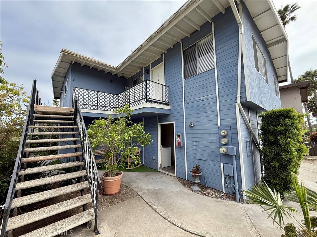 San Clemente, CA 92672,203 Avenida Montalvo