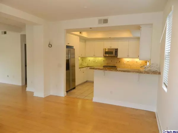 La Crescenta, CA 91214,6300 Honolulu AVE #101