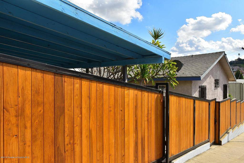 3801 Whiteside ST, Los Angeles, CA 90063