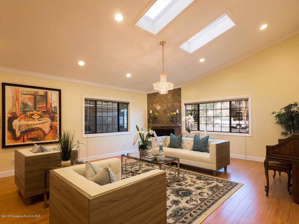 1025 E Orange Grove AVE, Burbank, CA 91501