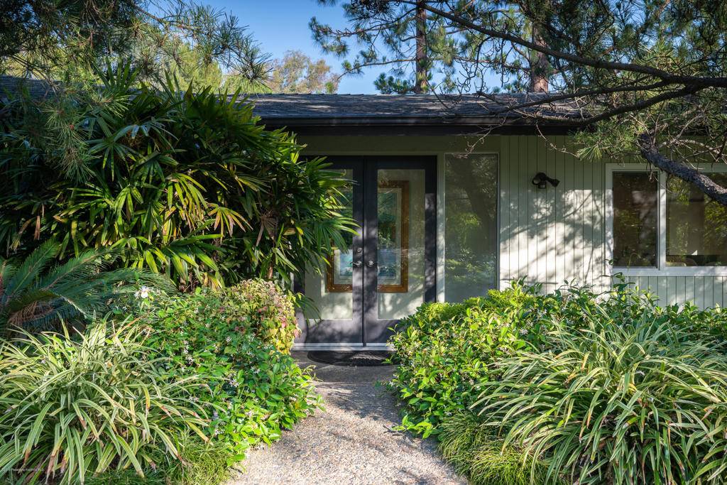Altadena, CA 91001,1600 Woodglen LN