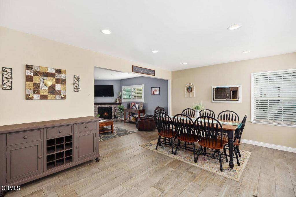 Fullerton, CA 92833,1841 W Ash AVE
