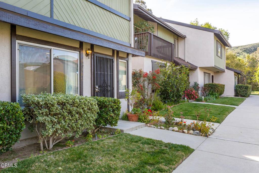 8738 1/2 Wyngate ST, Sunland, CA 91040