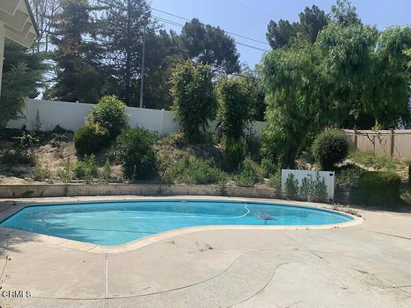 8423 Capistrano AVE, West Hills, CA 91304