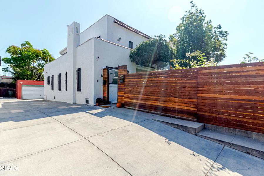 632 Mariposa AVE, Los Angeles, CA 90004