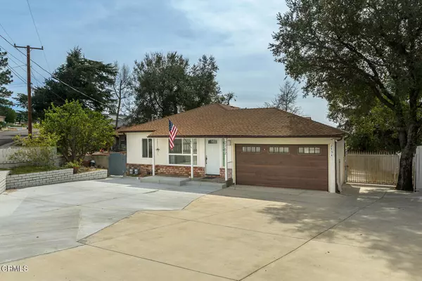 2752 Alabama ST, La Crescenta, CA 91214