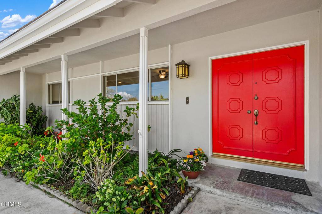 West Hills, CA 91304,23272 Strathern ST