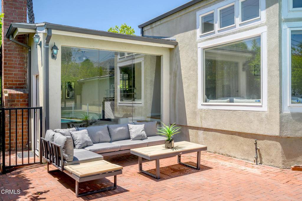 La Canada Flintridge, CA 91011,4917 Angeles Crest HWY