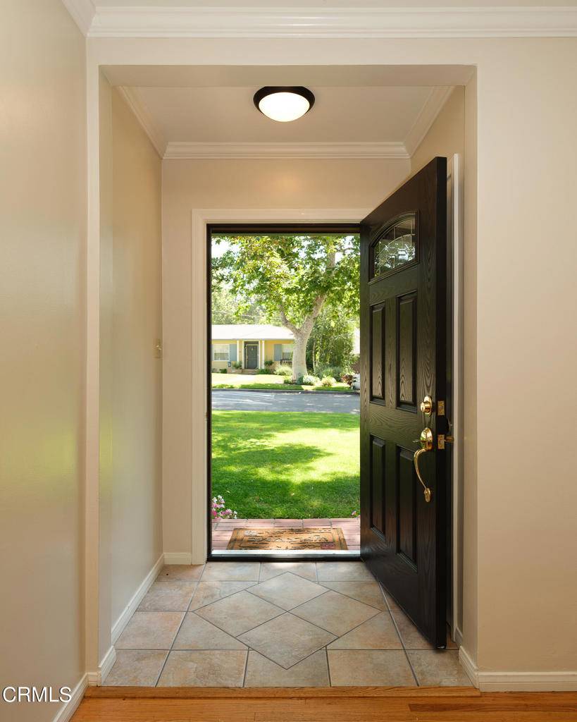 La Canada Flintridge, CA 91011,4841 Alminar AVE