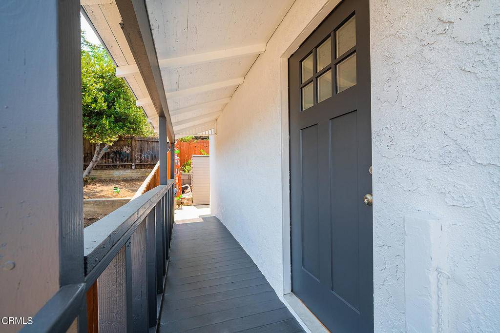 Los Angeles, CA 90063,3848 Woolwine DR