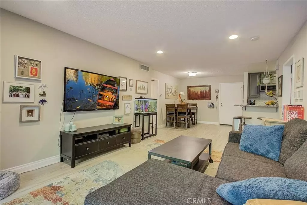 Monterey Hills, CA 90042,3961 Via Marisol #129