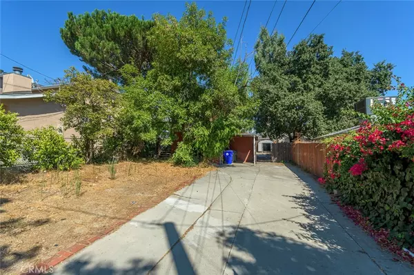 4608 Dyer ST, La Crescenta, CA 91214