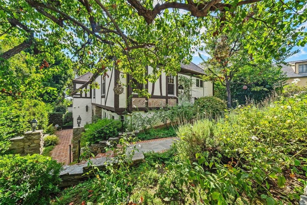 770 Huntington CIR, Pasadena, CA 91106