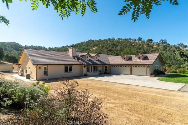 Paso Robles, CA 93446,9530 Reservoir RD