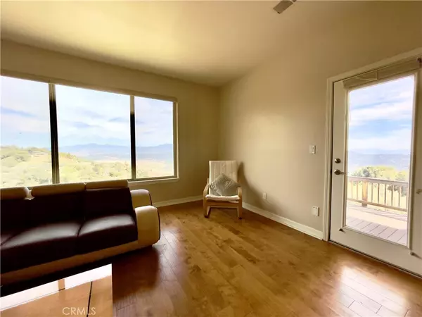 Tehachapi, CA 93561,25250 Deertrail DR