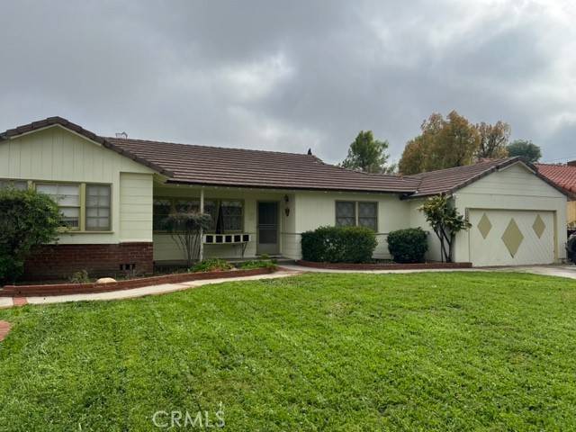 15500 Vincennes ST, North Hills, CA 91343