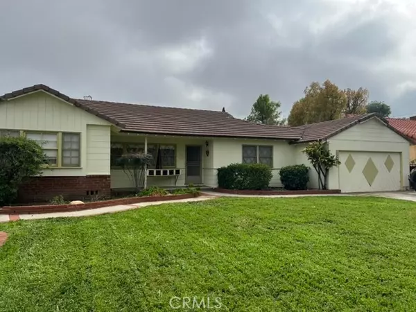 15500 Vincennes ST, North Hills, CA 91343