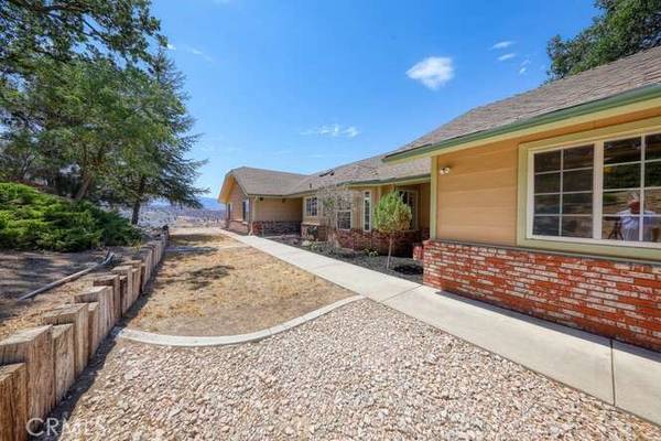 Tehachapi, CA 93561,27100 Barkes WAY