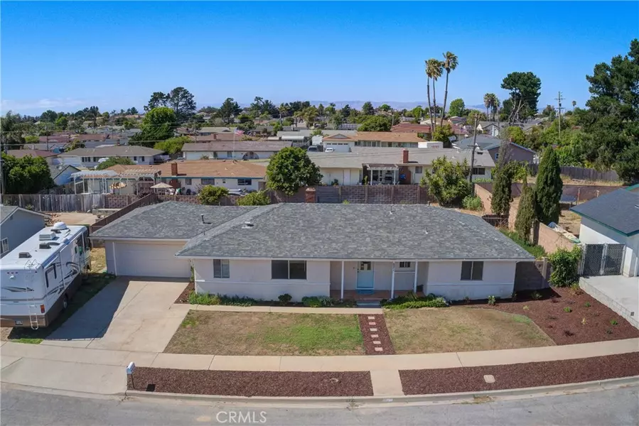 821 Blake ST, Santa Maria, CA 93455