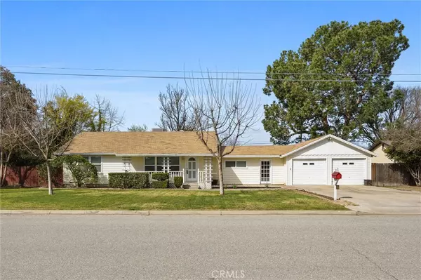 303 Maple ST, Shafter, CA 93263