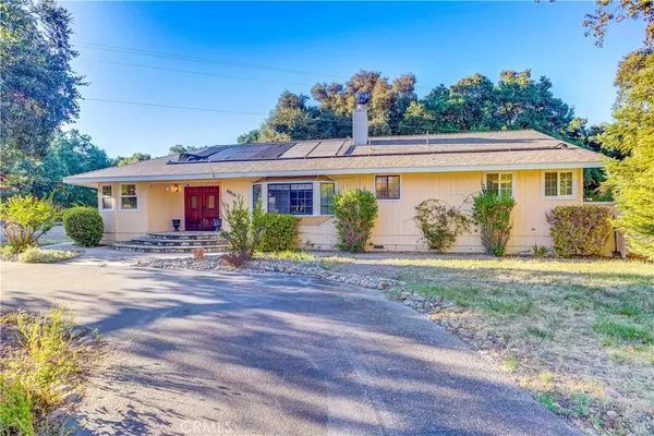 4950 Del Rio RD, Atascadero, CA 93422