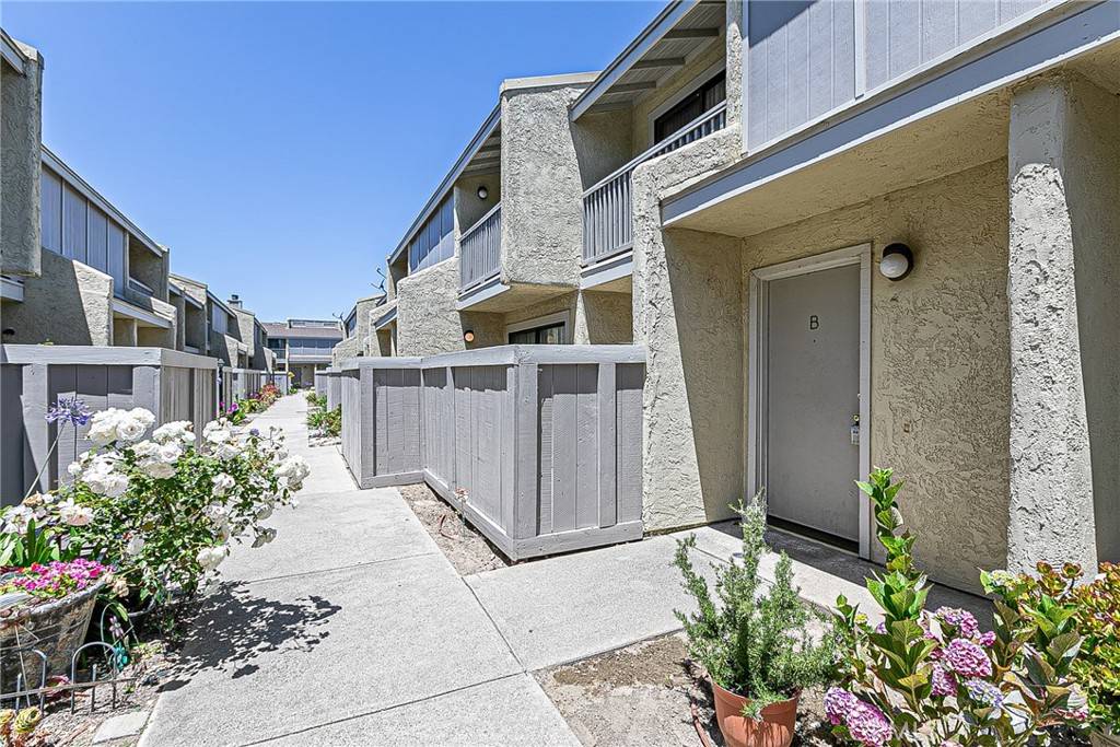 1213 W Cypress AVE #B, Lompoc, CA 93436