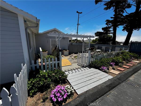 1587 24th ST, Oceano, CA 93445