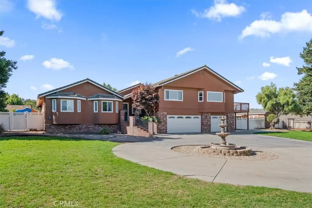 Santa Maria, CA 93455,5643 Oakhill CT