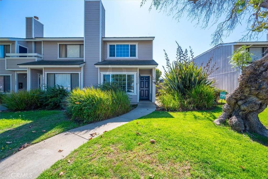 1008 W Chestnut AVE,  Lompoc,  CA 93436